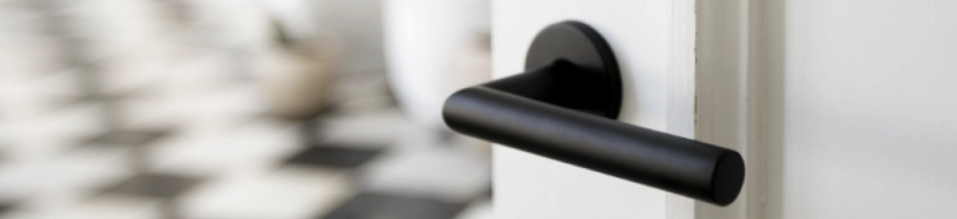 İç kapı donanımları