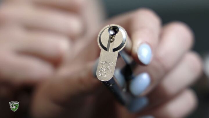 Huissleutels bijmaken kopen in Alkmaar bij Postma en Postma